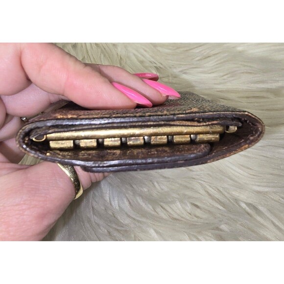 Authenticated Louis Vuitton Damier Ebene 6 Key Case - Picture 4 of 12